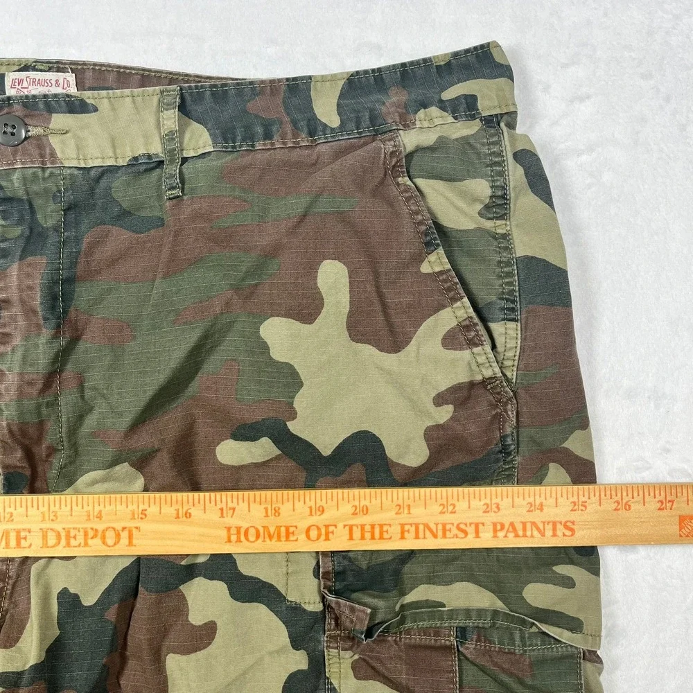 Levi's Camo Ripstop Cargo Shorts Mens 44 Woodland Camouflage Utility 9.5